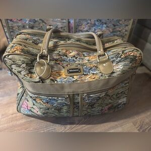 VINTAGE Unicorn Brand FABRIC Floral Tapestry Travel Carry on Quality Bag EUC